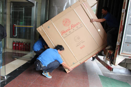 贵阳钢琴贵重工艺品无忧运